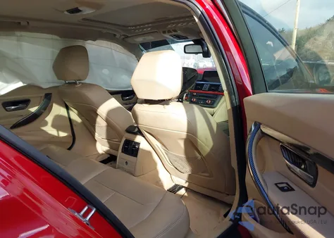 2013 BMW 328I xDrive z USA, uszkodzony, nr VIN WBA3B5C55DF593169